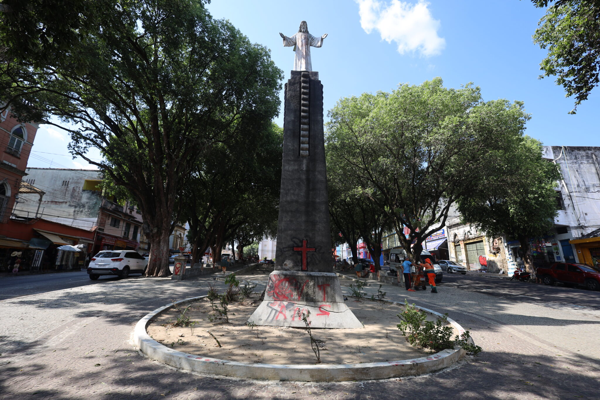 Praça dos Remédios vai ser revitalizada e Manas vai ter nova feira