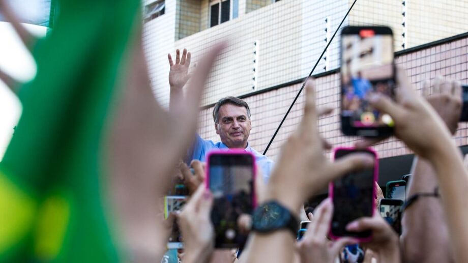 'Se Deus quiser, no futuro voltaremos', discursa Bolsonaro