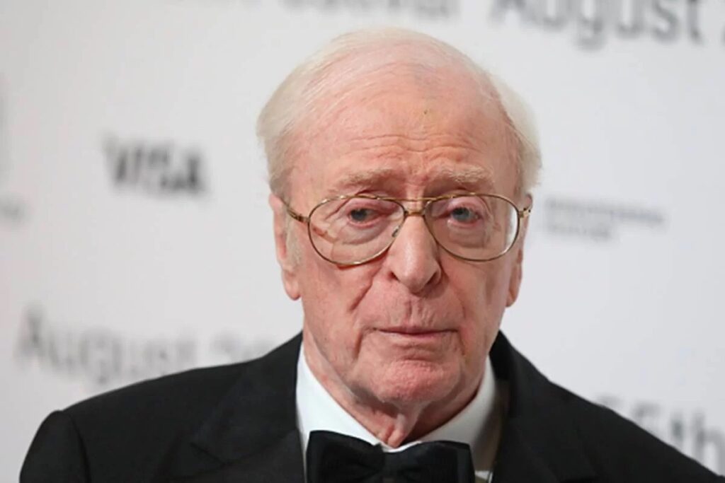 Michael Caine anuncia aposentadoria do cinema