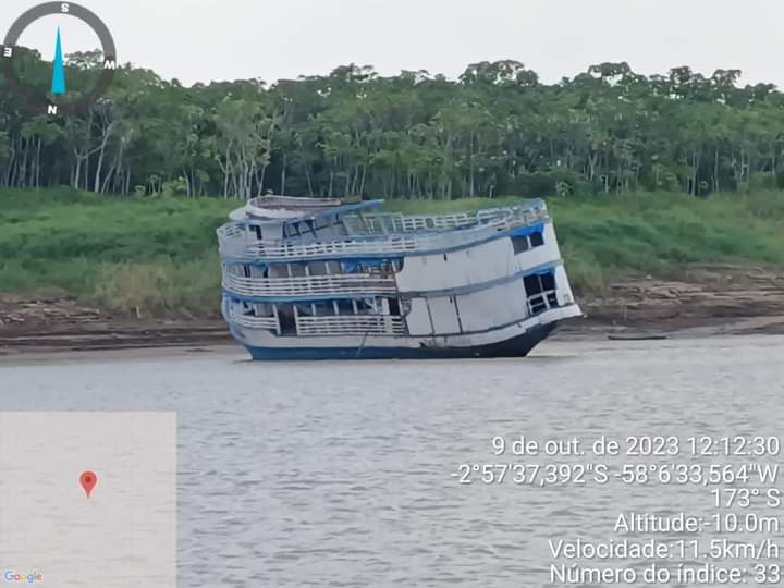 Embarcações encalham no Paraná do Ramos, em Barreirinha, e dificulta acesso a cidades vizinhas