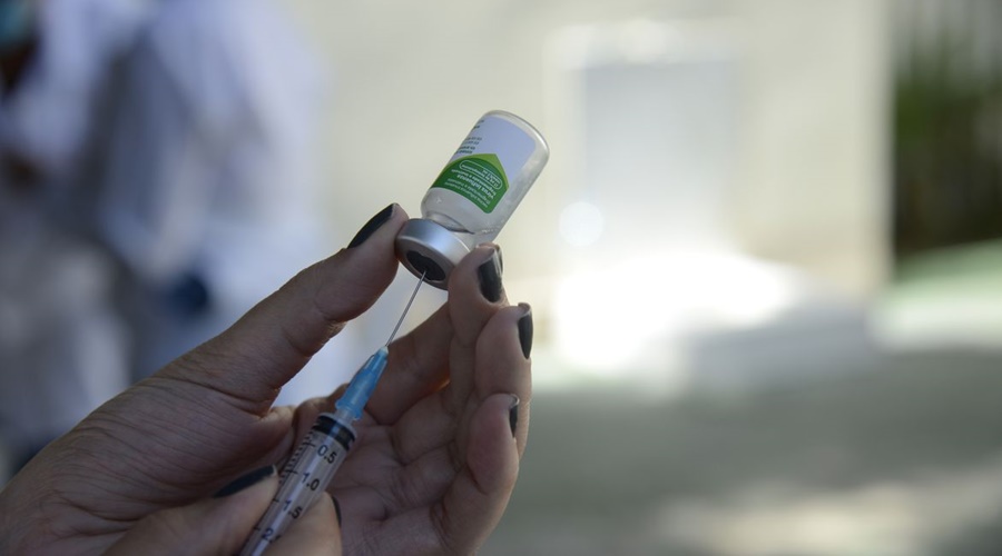 Organização destaca dependência do Brasil em produzir vacinas