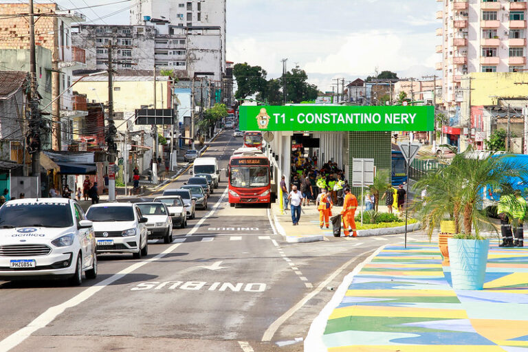 Prefeitura lança totens de autoatendimento para compra de passagens de ônibus nos terminais