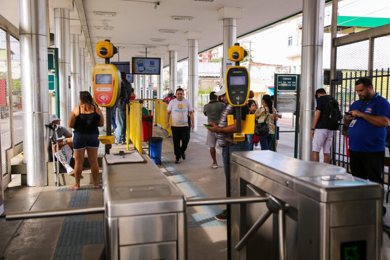 Em audiência realizada pela Justiça, Prefeitura de Manaus propõe tarifa de ônibus entre R$ 4,50 e R$ 6