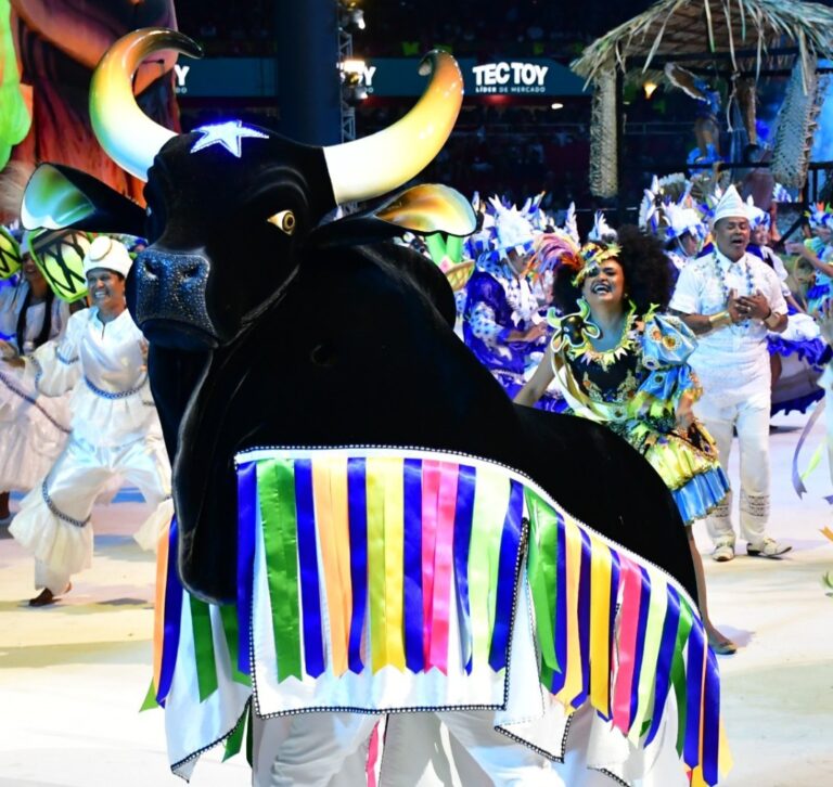 Boi Caprichoso comemora tricampeonato do Festival neste sábado (6) em Manaus
