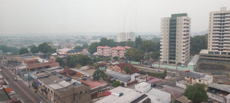 Queimadas aumentam em até 80 vezes a concentração de poluentes na atmosfera da Amazônia