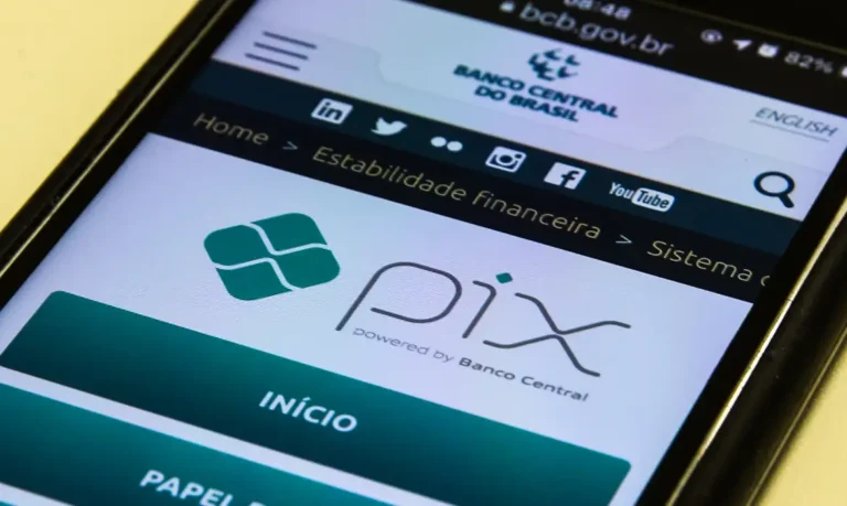 Governo revoga fiscalização do Pix depois de propagação de fake news