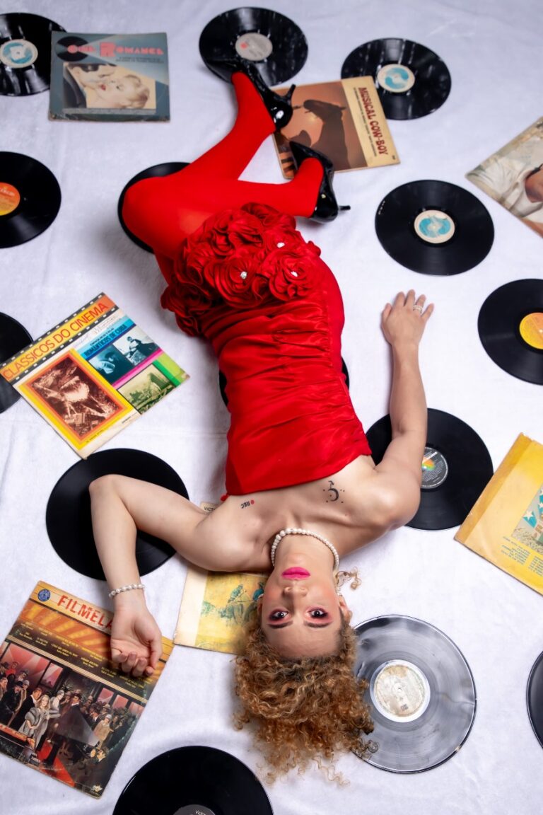 Espetáculo amazonense ‘Viper Paradise’ leva resistência trans à cena durante Festival de Teatro no Rio Grande do Sul